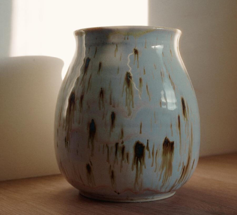 Large Vase - &#39;Ivory Splash&#39;